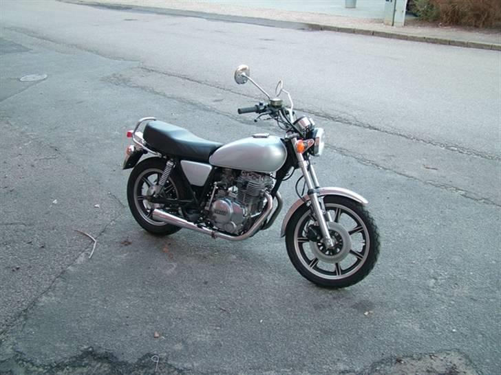 Yamaha XS 400 (SOLGT) billede 1