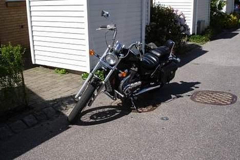 Suzuki VS 700 Intruder billede 4