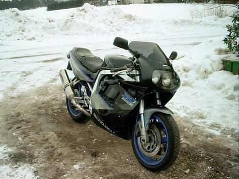 Suzuki gsxr 750 - I starten var fronten også kedelig :-( billede 10