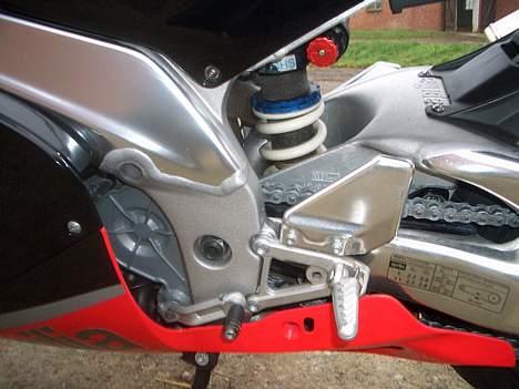 Aprilia RSV1000 Mille (Solgt) billede 8