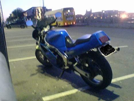 Yamaha fzr 750r billede 6