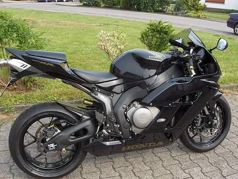 Honda CBR1000 RR Fireblade SC57 billede 1