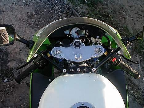 Kawasaki ZXR 750  SOLGT billede 3