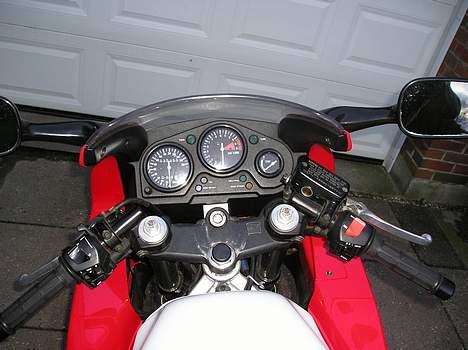 Honda CBR 600 F3 *SOLGT* billede 4