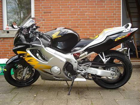 Honda  Movistar TIL SALG. - Efter min mening, også en fantastisk mc, kan dog ikke måle sig, med min Movistar:-) billede 9