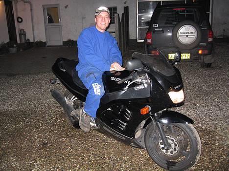 Suzuki RF 600 R billede 3