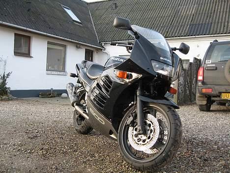 Suzuki RF 600 R billede 4