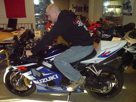 Suzuki GSXR600 >SOLGT< billede 4