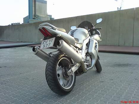 Suzuki SV1000s (SOLGT) billede 9