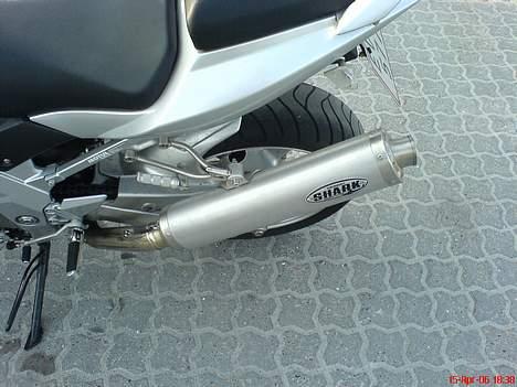 Suzuki SV1000s (SOLGT) billede 11