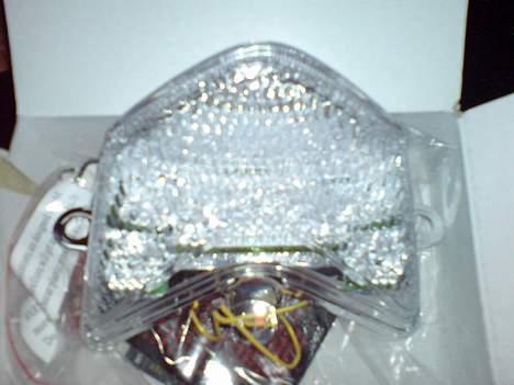 Kawasaki zx 10r (solgt) - led baglygte med blink så det klamme rumskib bagpå kan fjernes helt billede 10