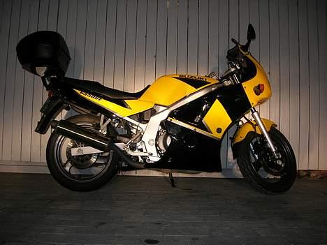 Suzuki Gs 500E (Solgt) - Tja sådan ser den altså ud fra højre billede 1