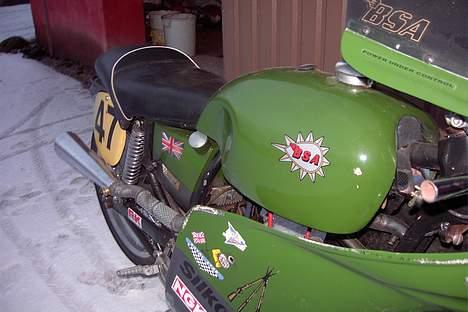 BSA A 65  billede 1
