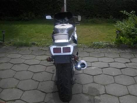 Suzuki gxsr 400 r billede 5