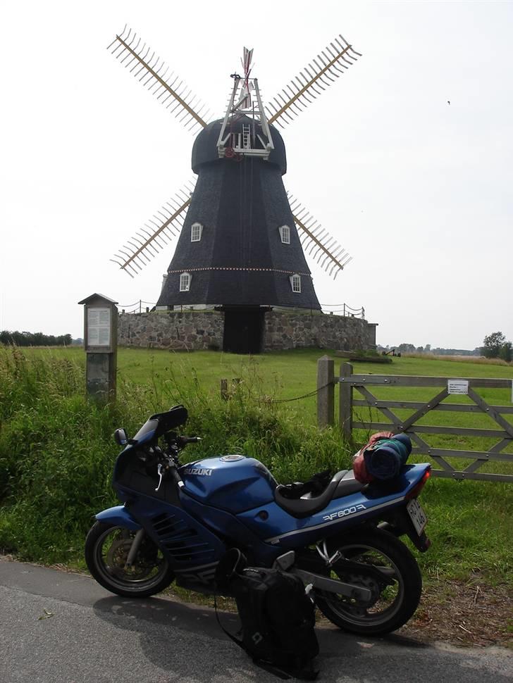 Suzuki RF600R *SOLGT* - På sommerferie. billede 15