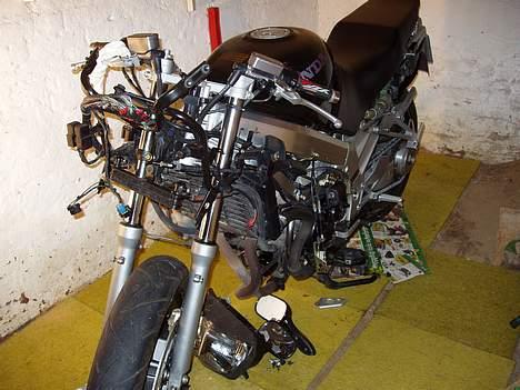 Honda VFR 750 F billede 7