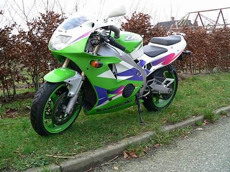 Kawasaki zxr 400 billede 5