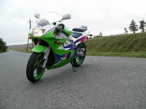 Kawasaki zxr 400 billede 11