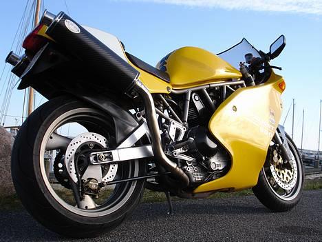 {{currentPhoto.altText}} billede {{currentPhoto.number}}