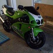 Kawasaki zx7r