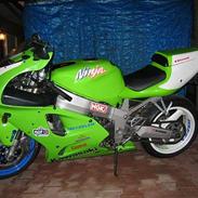 Kawasaki Ninja ZX7R STJÅLET