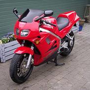 Honda VFR 750F