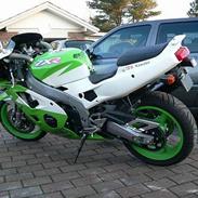 Kawasaki ZXR 400