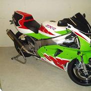 Kawasaki ZXR750R