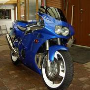 Suzuki GSX-R 400R