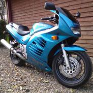 Suzuki RF 600 R