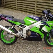 Kawasaki zx6r