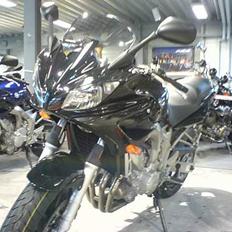 Yamaha FZ6-S