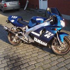 Yamaha Yzf 750R Solgt