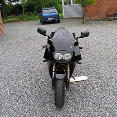 Kawasaki Zxr 400 SOLGT TIL PINDARM