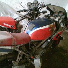 Honda VF1000R