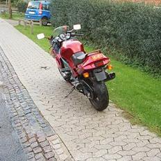 Kawasaki zzr 600 (zx-6)