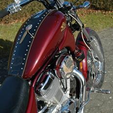 Suzuki Intruder VS 700 (Solgt)  