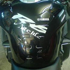 Yamaha yzf r6