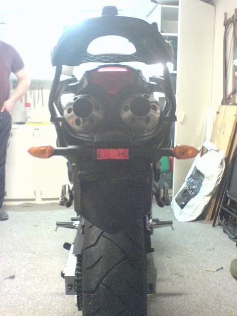 Yamaha FZ6-S - Kanon røv. . . (den prutter bare lidt :-)) billede 4