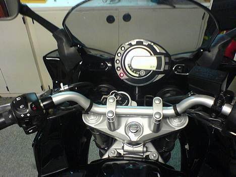 Yamaha FZ6-S - Min udsigt fra førerpladsen. billede 5