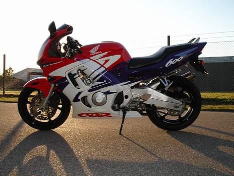 Honda CBR 600 F3 (Solgt) billede 3