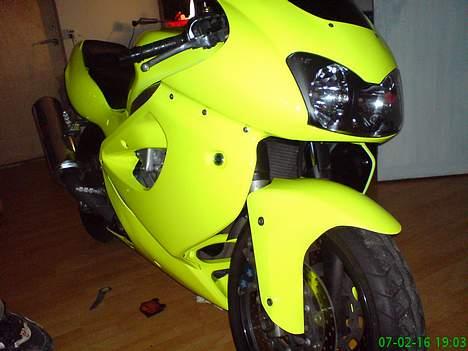 Yamaha YZF 1000 Thunderace billede 14