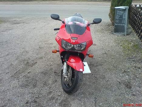 Honda CBR 900RR (Totalskadet) billede 5