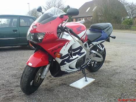 Honda CBR 900RR (Totalskadet) billede 7