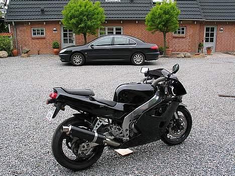 Kawasaki Zxr 400 SOLGT TIL PINDARM billede 3