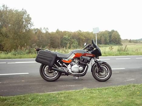 Suzuki gsx 750es billede 3