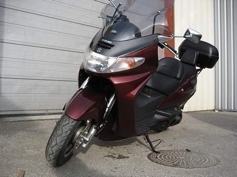 Suzuki AN400 Burgman billede 1