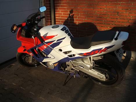 Honda CBR 600 F3 --SOLGT-- billede 1