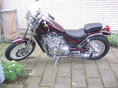 Suzuki intruder vs 700 billede 1