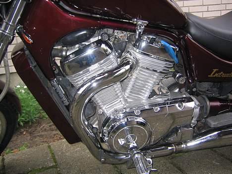 Suzuki intruder vs 700 billede 3